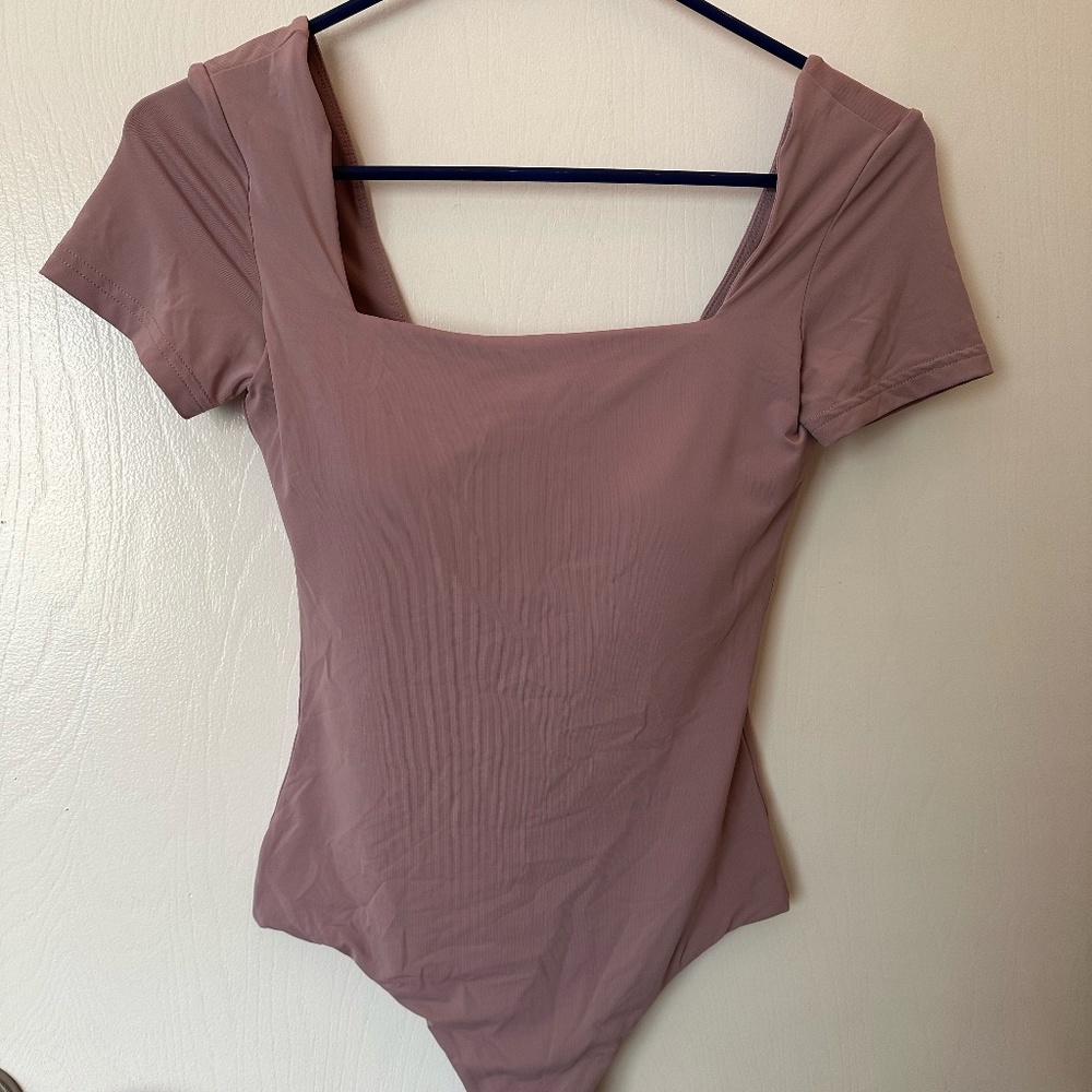 NWT Klassy Network Square Neck Bramisuit